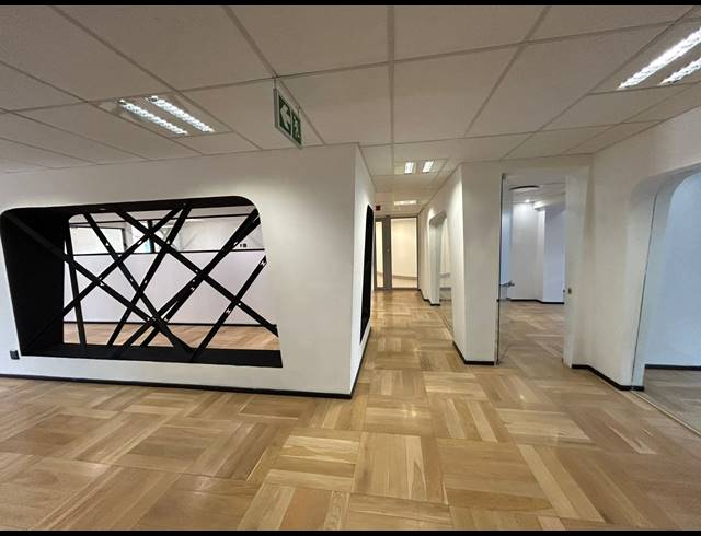 1,066M² OFFICE TO LET IN SANDTON CENTRAL